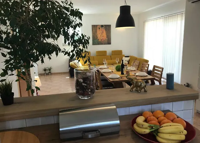 Luxury Nikolina Sea&city View 아파트 마카르스카