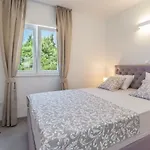 Lägenhet Luxury Nikolina Sea&city View