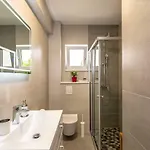 Luxury Nikolina Sea&city View *