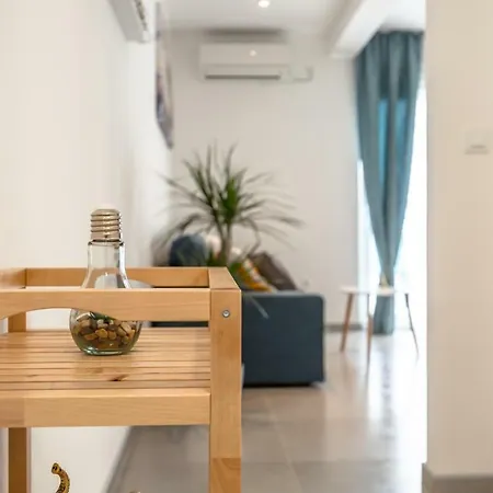 Luxury Nikolina Sea&city View Apartmán
