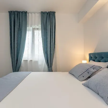 Luxury Nikolina Sea&city View Lägenhet Makarska