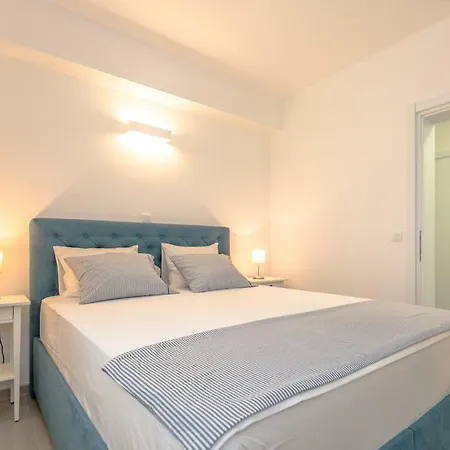 Luxury Nikolina Sea&city View *