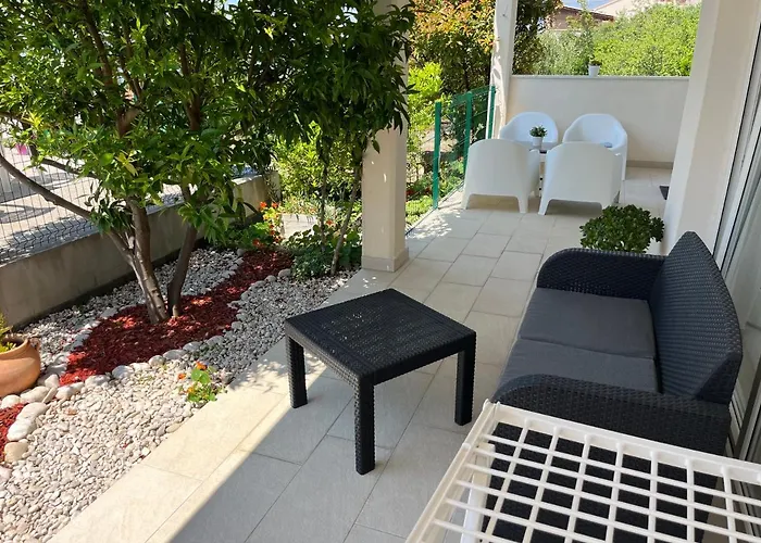 Luxury Nikolina Sea&city View *