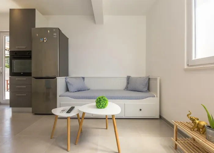 Luxury Nikolina Sea&city View * Μακάρσκα