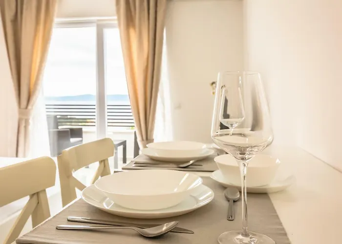 Luxury Nikolina Sea&city View *