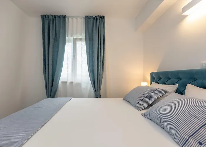 Luxury Nikolina Sea&city View Apartamento Makarska
