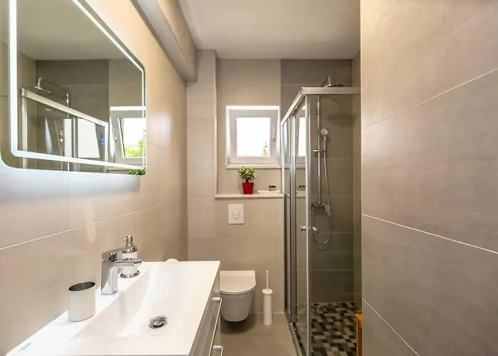 Luxury Nikolina Sea&city View *