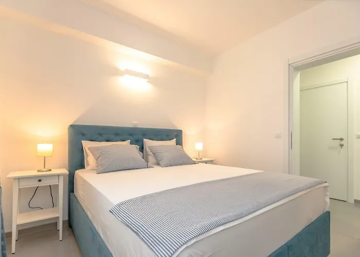 Luxury Nikolina Sea&city View *