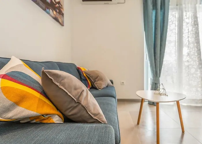 Luxury Nikolina Sea&city View Μακάρσκα