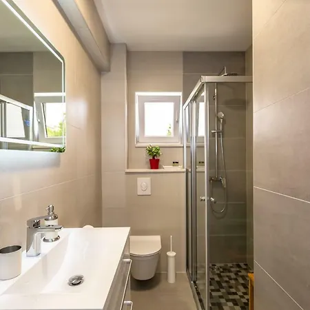 Luxury Nikolina Sea&city View *