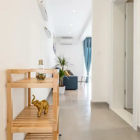 Luxury Nikolina Sea&city View Μακάρσκα