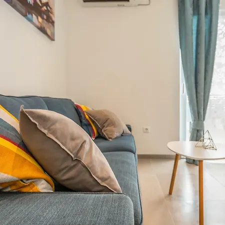 Luxury Nikolina Sea&city View מאקרסקה